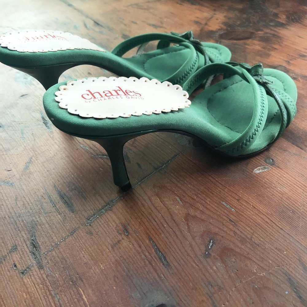 Charles David Leaf Green Slide Sandals Size 6.5 B NEW - Picture 2 of 5